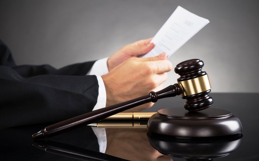 Şəhidlər xiyabanında qeyri-etik videolar çəkən əcnəbilər Azərbaycandan deportasiya edilib