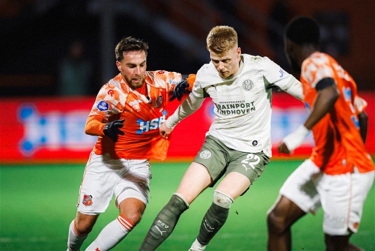 Ozan Can Kökçü oynadı, komandası məğlub oldu 