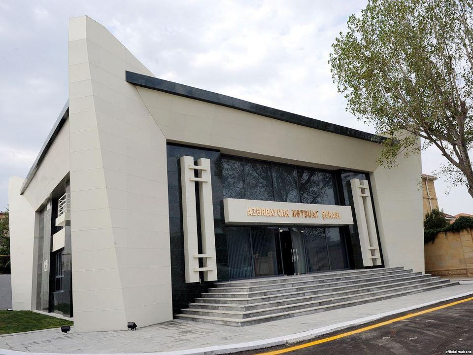 Mətbuat Şurası: Jurnalist müxtəlif ədavət formalarının yayılmasında alətə çevrilməməlidir