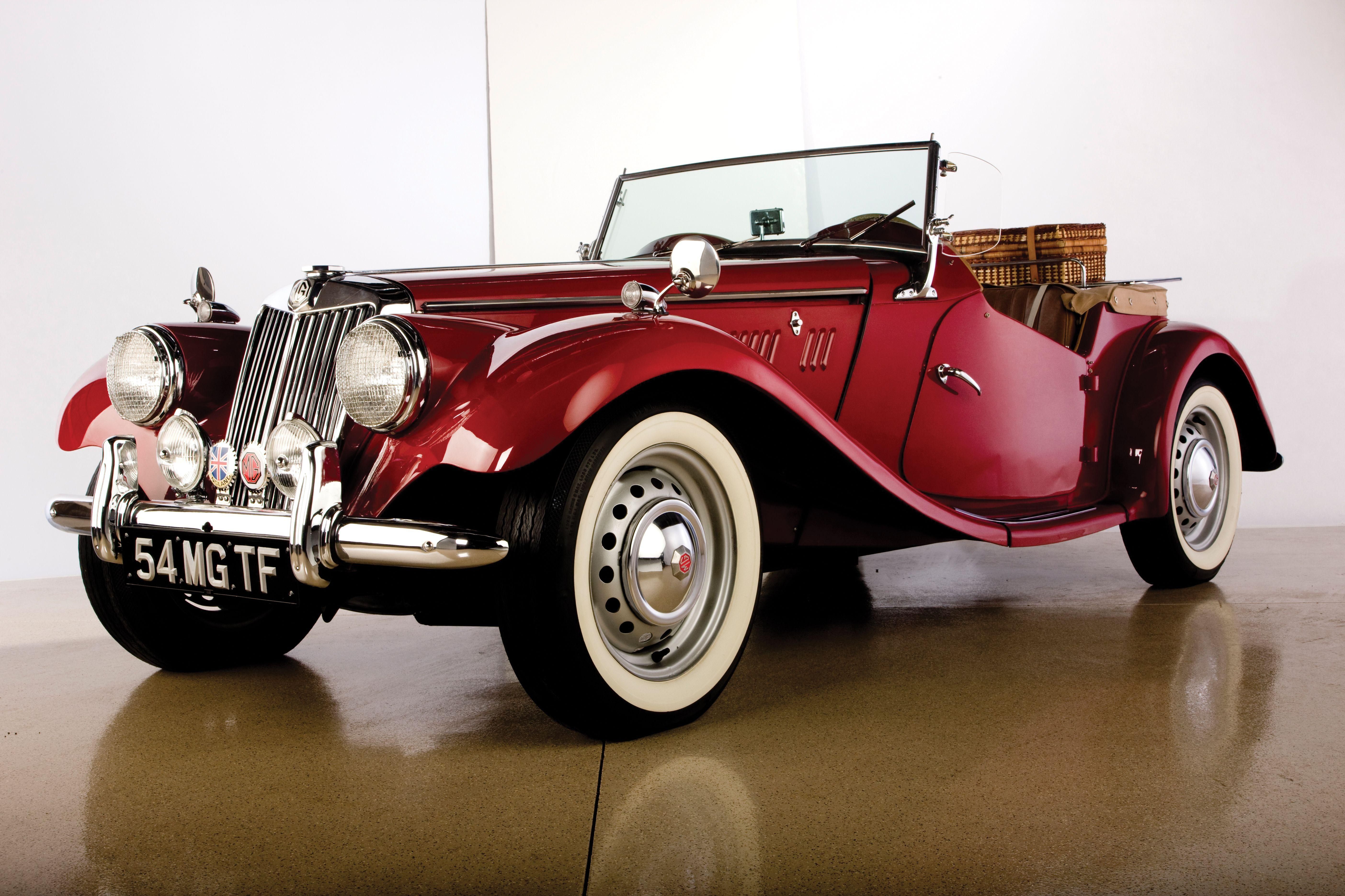 Raritet avtonəqliyyat vasitələrinin idxalı vergidən azad edilib