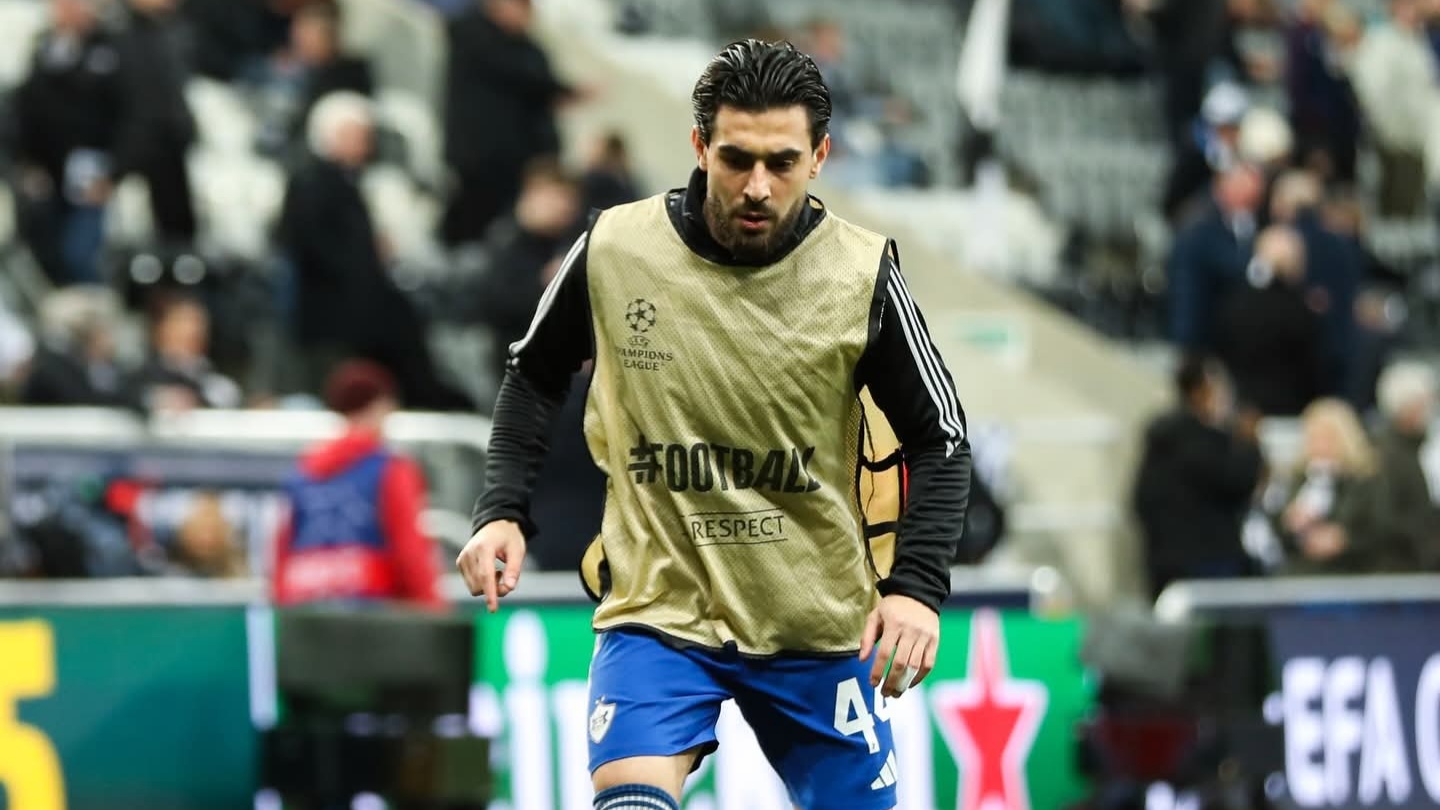 Elvin Cəfərquliyev: Böyük klublarda oynamaq üçün daha yaxşı olmalıyam