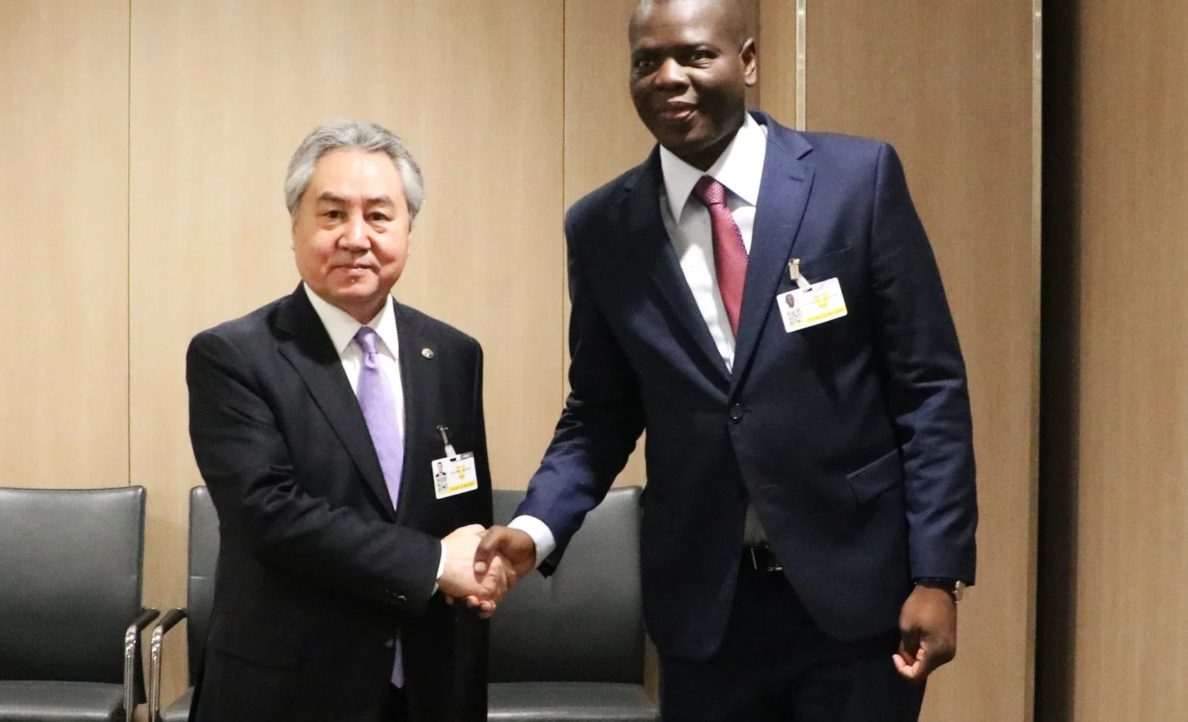 Qırğızıstan və Cənubi Afrika XİN rəhbərləri görüşüb