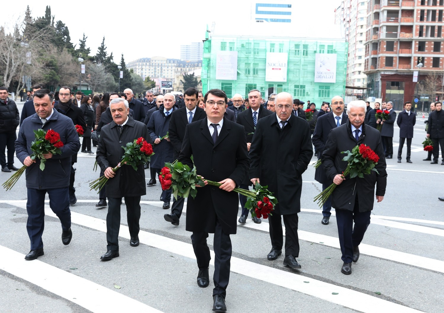 İqtisadiyyat Nazirliyinin rəhbərliyi Xocalı soyqırımı abidəsini ziyarət edib