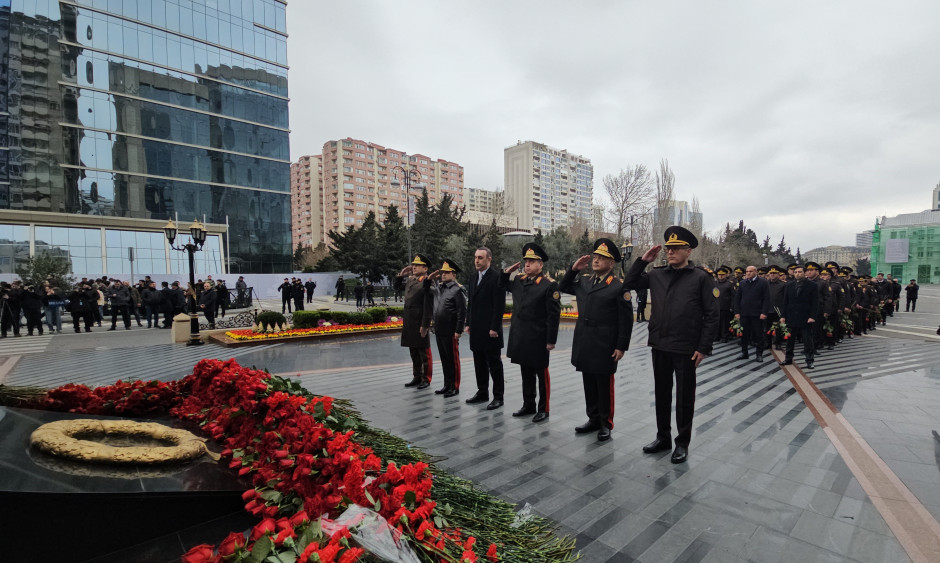 FHN kollektivi Xocalı soyqırımı abidəsini ziyarət edib 