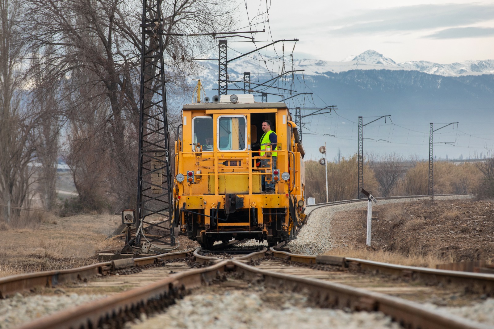 ADY Alabaşlı-Qızılca dəmir yolu sahəsində əsaslı təmir işlərini yekunlaşdırmaq üzrədir