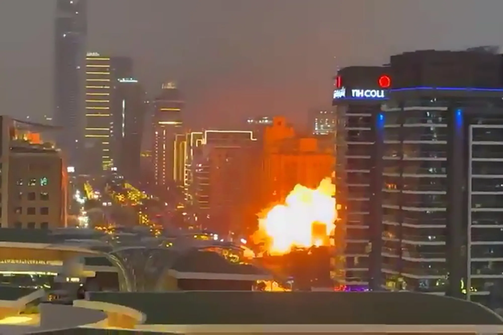 KİV: Küveyt və BƏƏ-də bir neçə partlayış baş verib