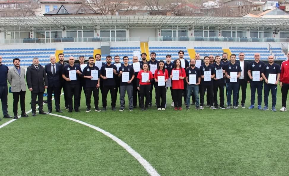 AFFA və BFF-nin birgə təşkilatçılığı ilə D lisenziyalı məşqçi kursu başa çatıb