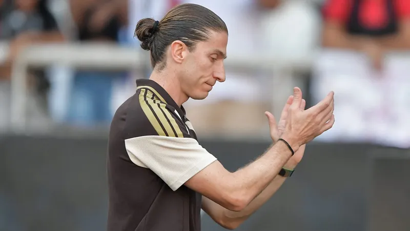 "Flamenqo" baş məşqçisi ilə yollarını ayırıb