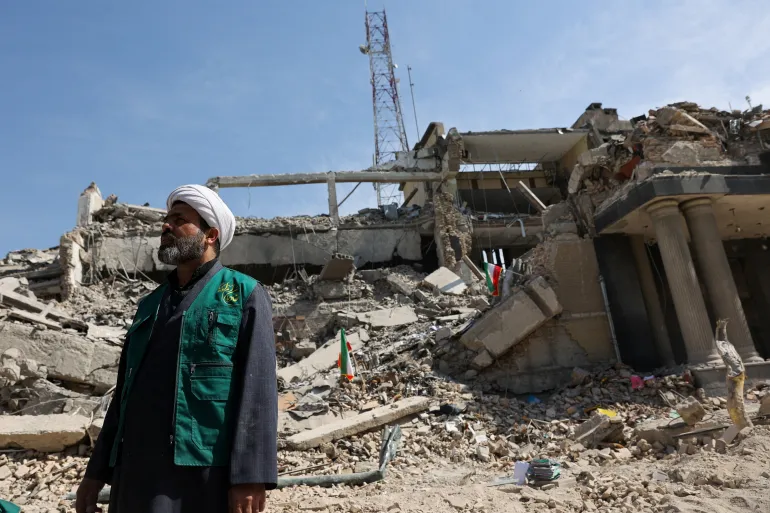 İranda ölənlərin sayı 1045-ə çatıb