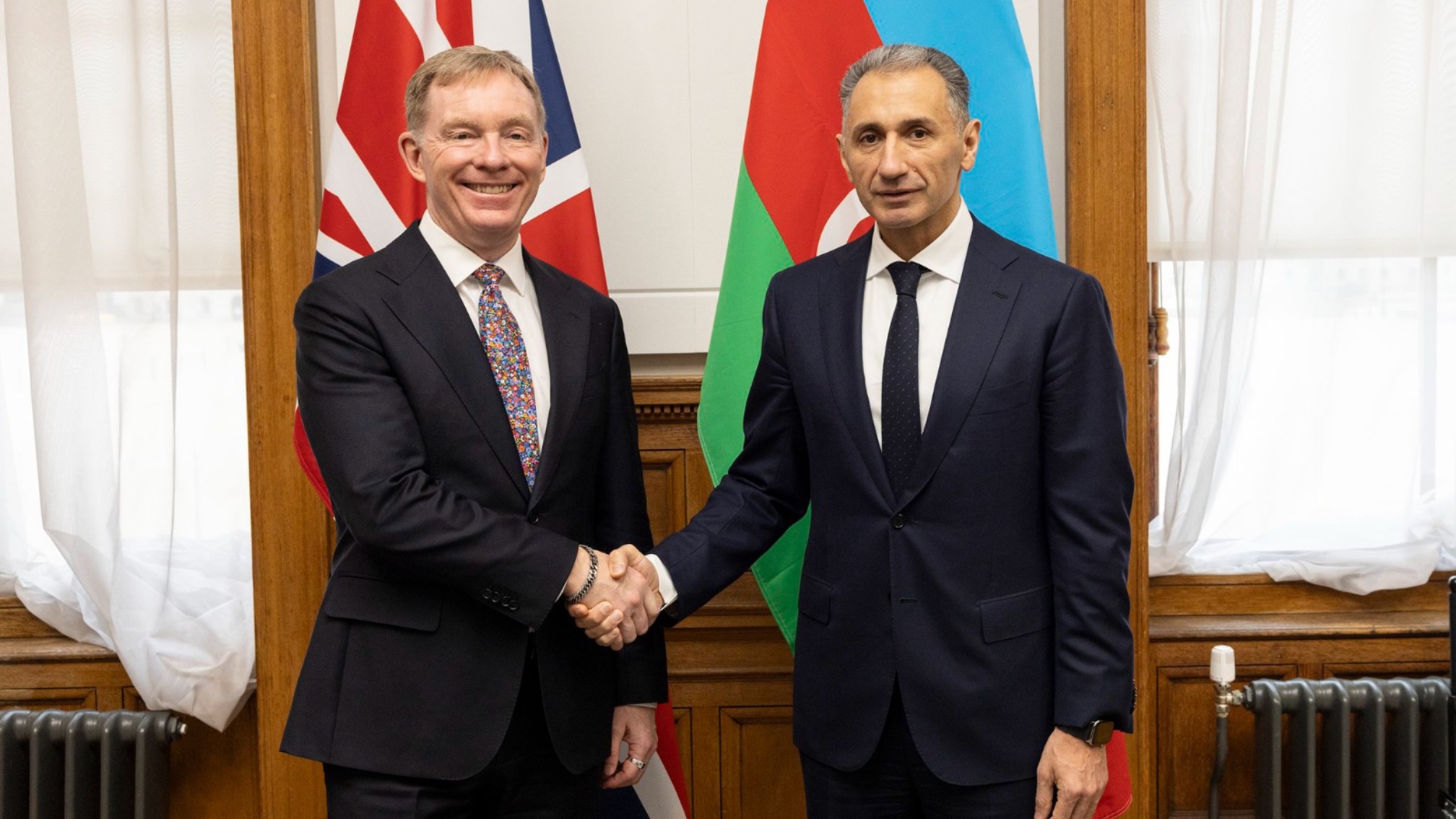 Britaniyalı investorlar Azərbaycanda süni intellekt üzrə data mərkəzlərinin yaradılmasında iştiraka dəvət edilib