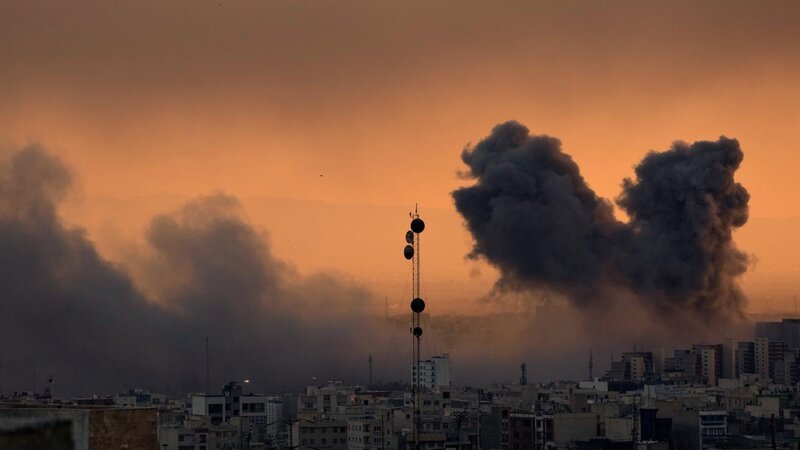  İran İsrailin Ramat David hava bazasındakı yanacaq çənlərini vurub