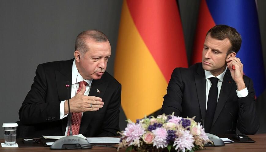 Ərdoğan Makronla regional məsələləri müzakirə edib