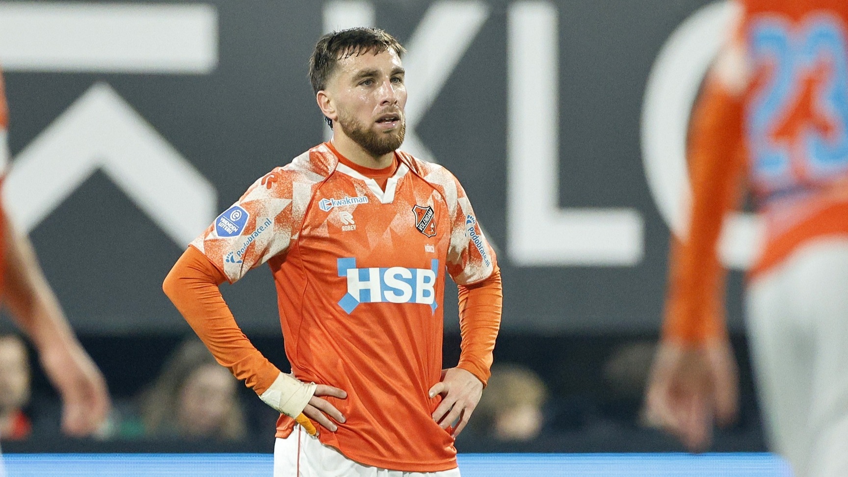 Ozan Can Kökçü oynadı, komandası məğlub oldu 