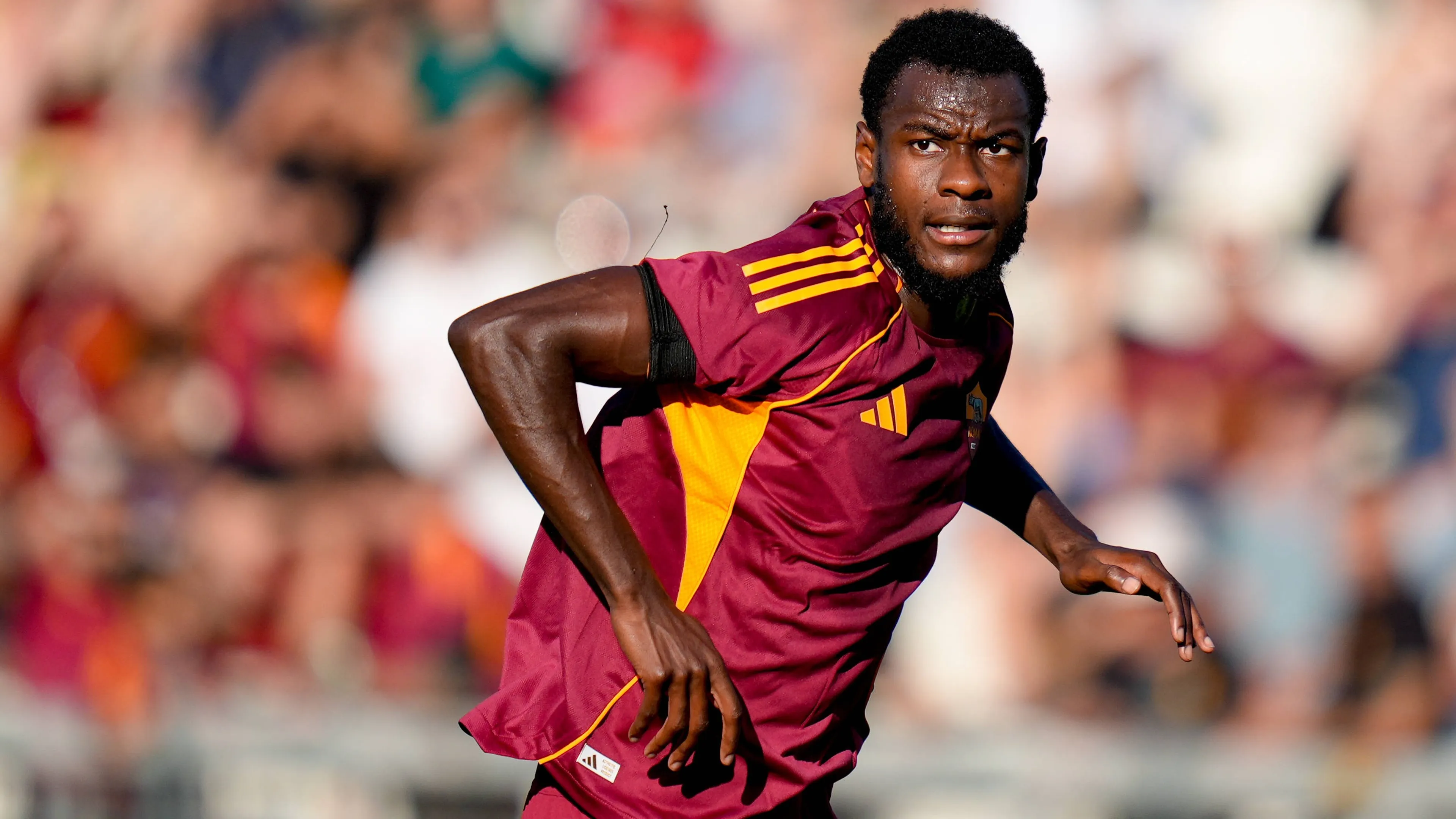 "Barselona" "Roma"nın müdafiəçisi ilə maraqlanır 