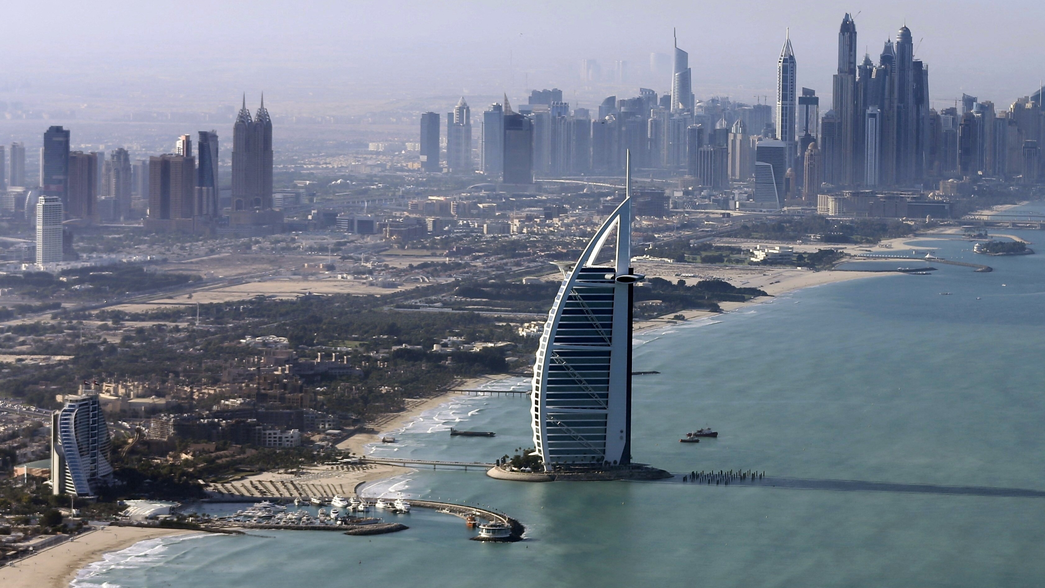 BƏƏ vertolyot qəzasında iki hərbçinin həlak olduğunu bildirib