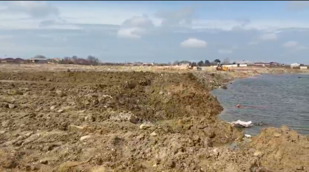 Sabunçuda gölün qanunsuz doldurulması faktı ilə bağlı bir nəfər həbs olunub