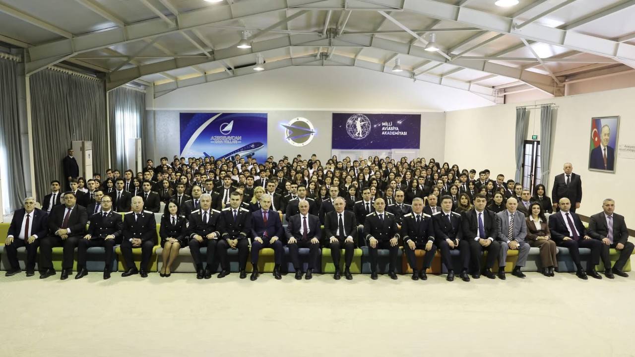 Baş prokurorun Milli Aviasiya Akademiyasında mühazirəsi keçirilib