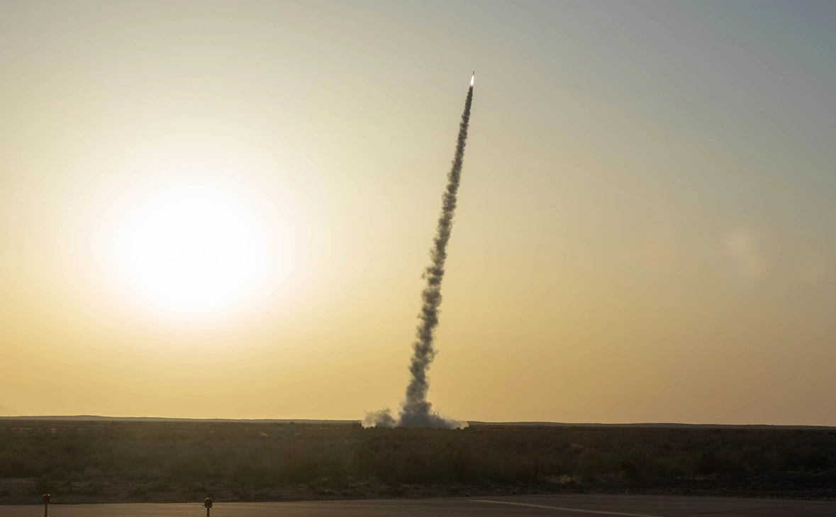 İran ABŞ-nin BƏƏ, Küveyt və Bəhreyndə yerləşən hərbi obyektlərinə hücum edib