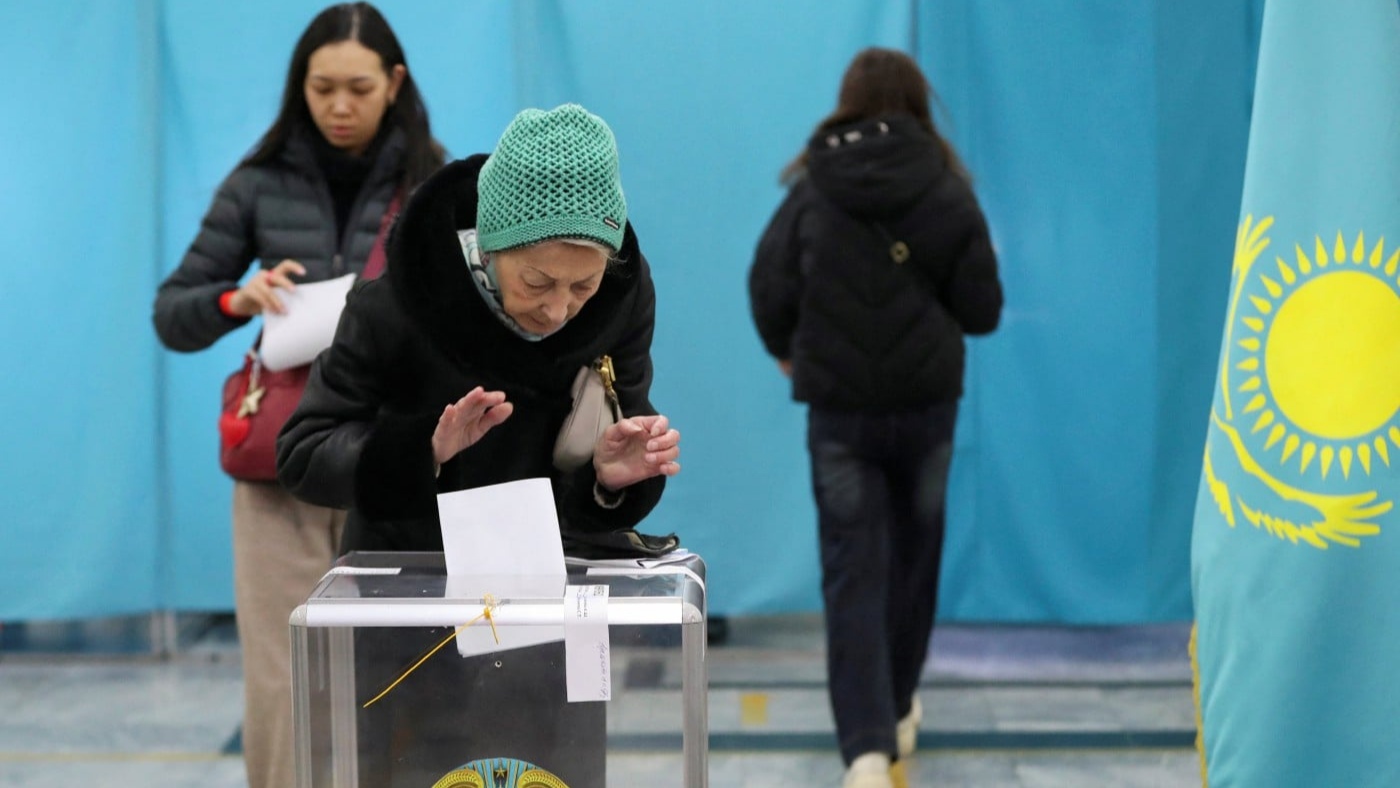 Qazaxıstanda səs vermə başa çatıb - YENİLƏNİB