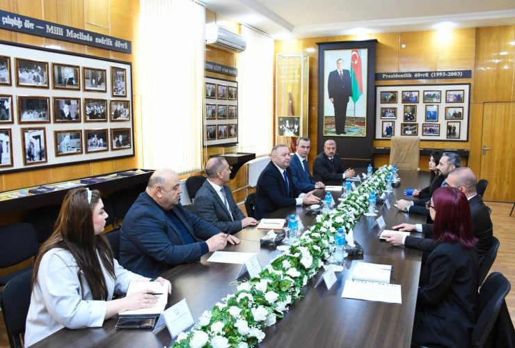 Balıqçılıq və Akvakultura Mərkəzinin nümayəndə heyəti ADAU-da görüşlər keçirib