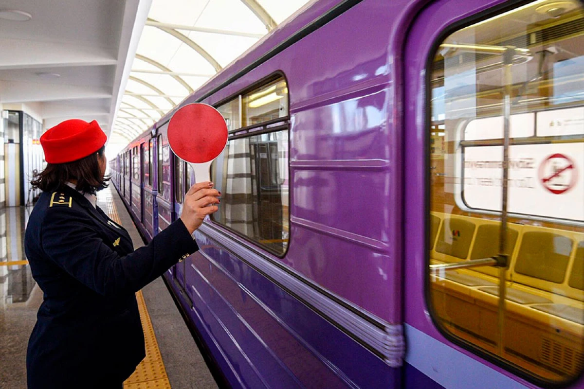 Metroda elektron siqaretlərdən istifadə edənlər cərimələnəcək