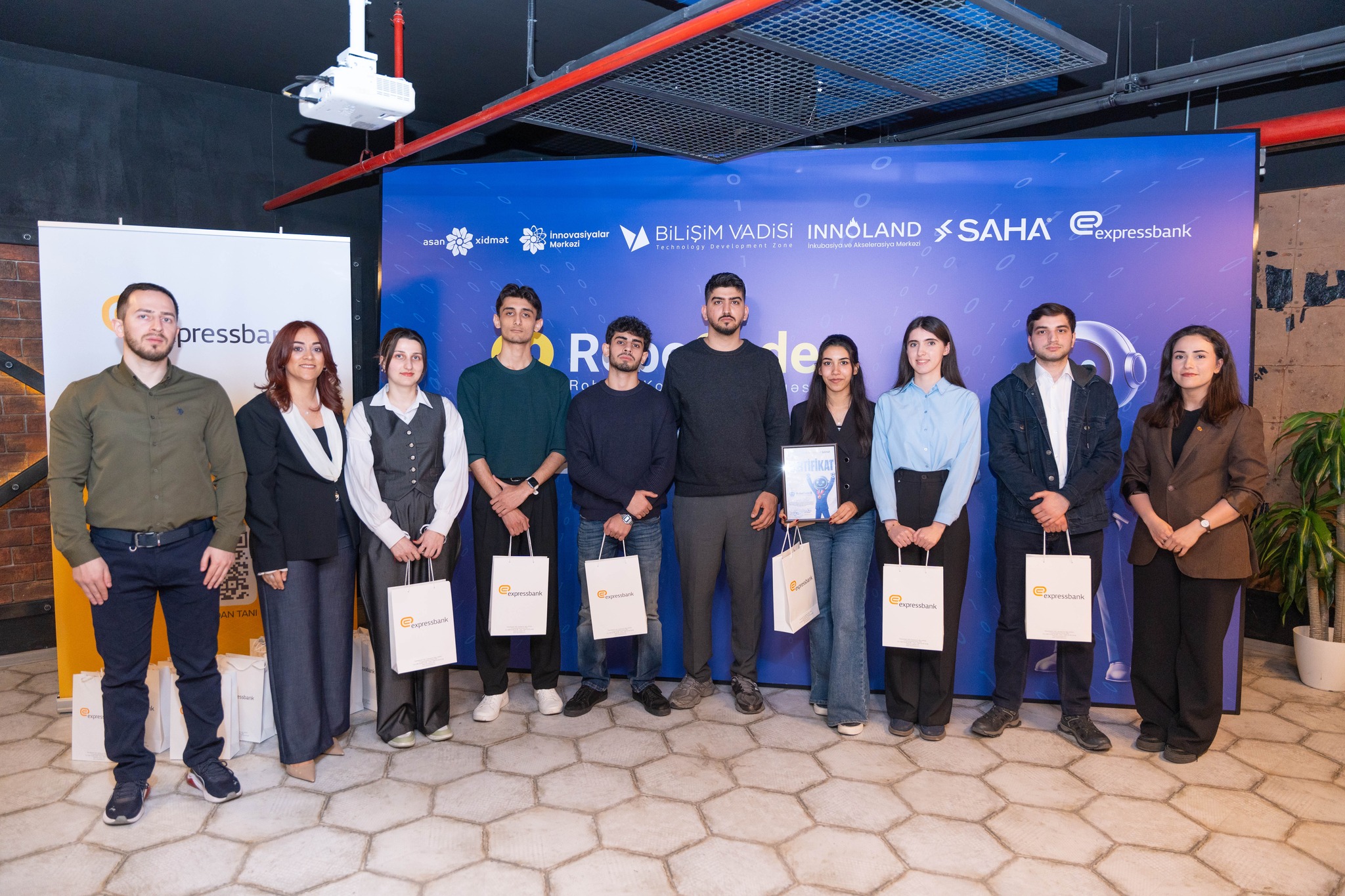 "ASAN xidmət"in 3-cü “RoboCode” düşərgəsi başa çatıb