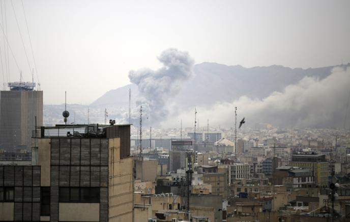 İsrail Beyrutun mərkəzindəki Əl-Bəşura məhəlləsinə zərbə endirib