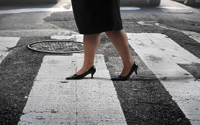 71 yaşlı qadını maşın vurub öldürüb