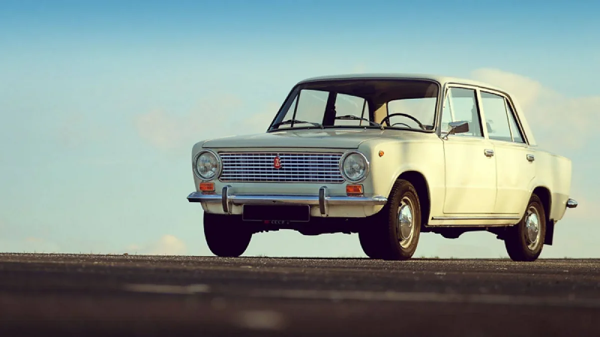 Rariret avtomobillərin idxalı vergidən və rüsumdan azad edilib