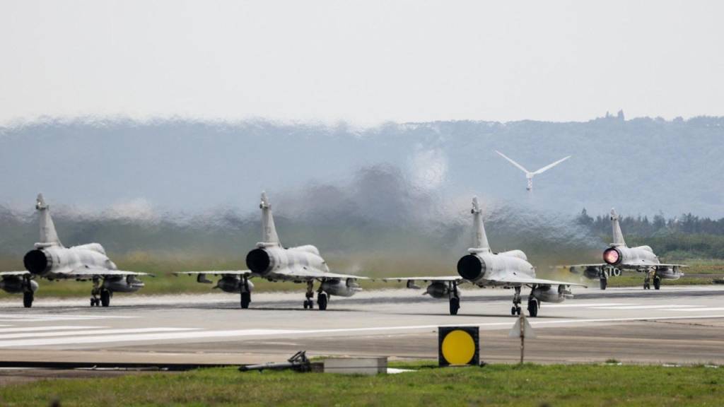 Tayvan yaxınlığında qırıcı dronlar yerləşdirilib