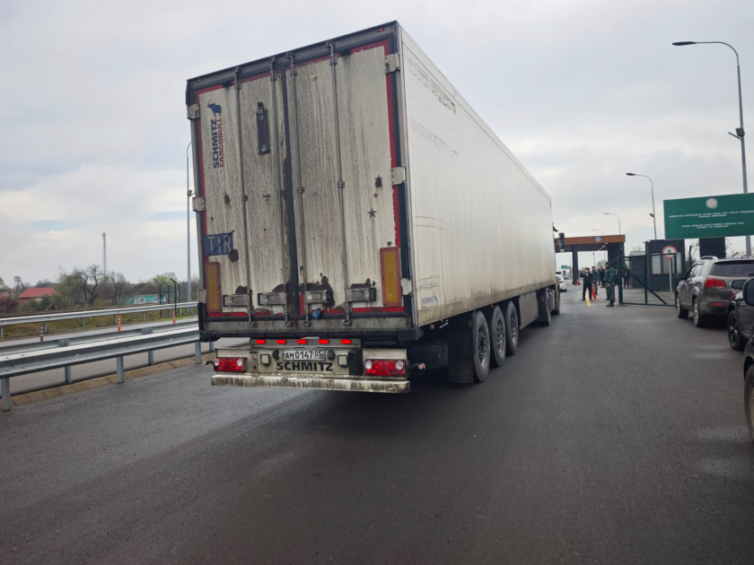 Rusiyadan İrana göndərilən növbəti humanitar yardımı daşıyan yük maşınları sərhəddən keçib - YENİLƏNİB