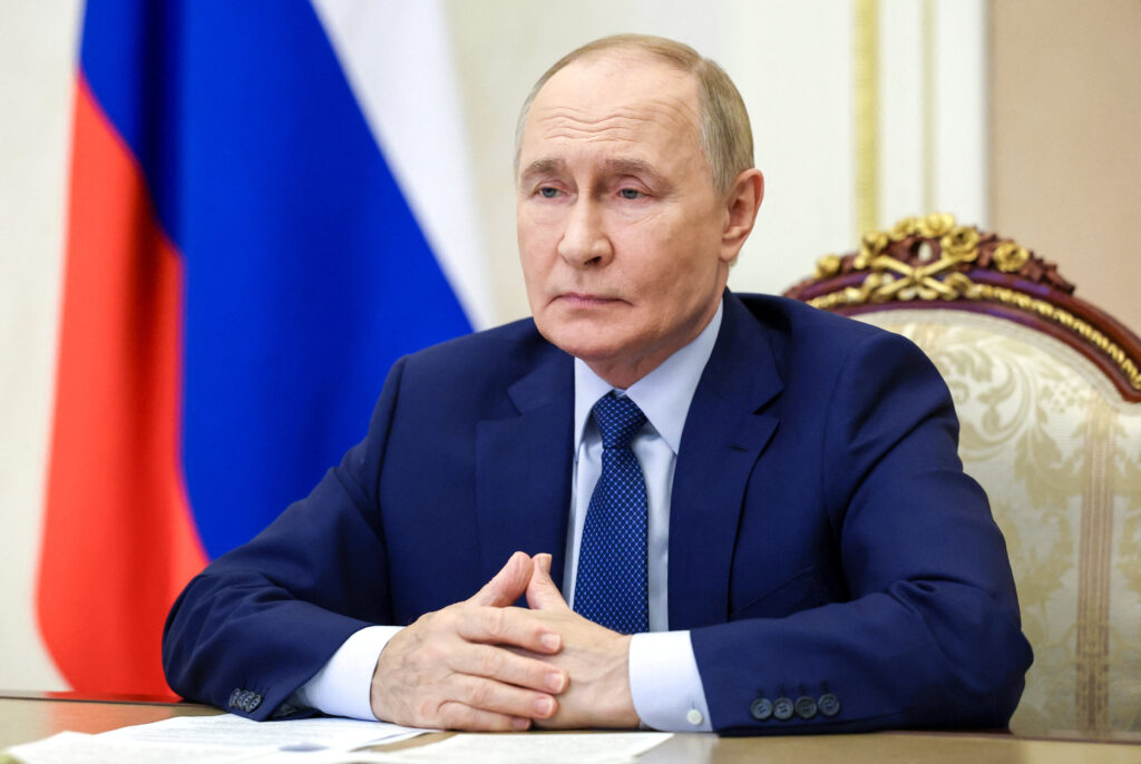 Putin Avropa ilə münasibətlərin böhran vəziyyətində olduğunu bildirib