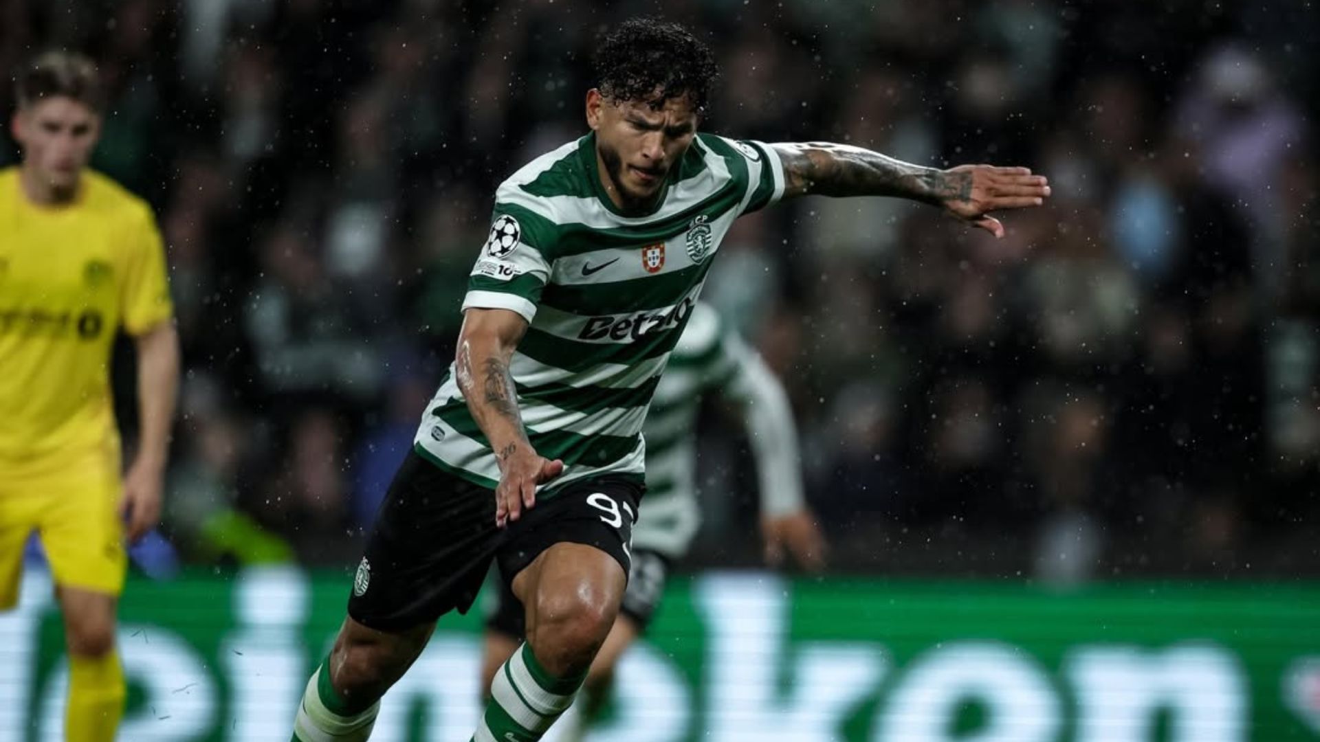 "Liverpul" "Sportinq"in hücumçusunu istəyir 