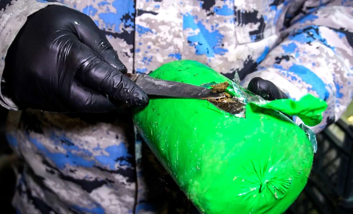 “Astara” gömrük postunda 100 kiloqramdan artıq narkotik vasitə aşkar edilib