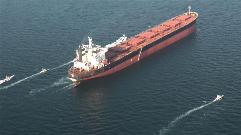 İran Qətərdə neft tankerini raketlə vurub