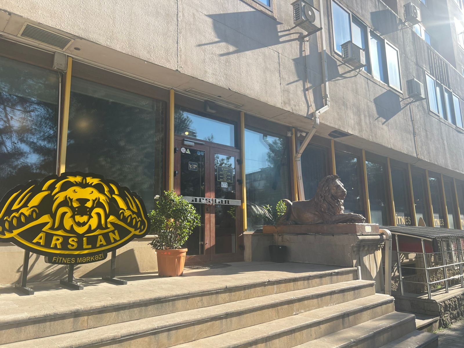 İdman qidalarının satışı həyata keçirilən müəssisələrdə monitorinqlər aparılır