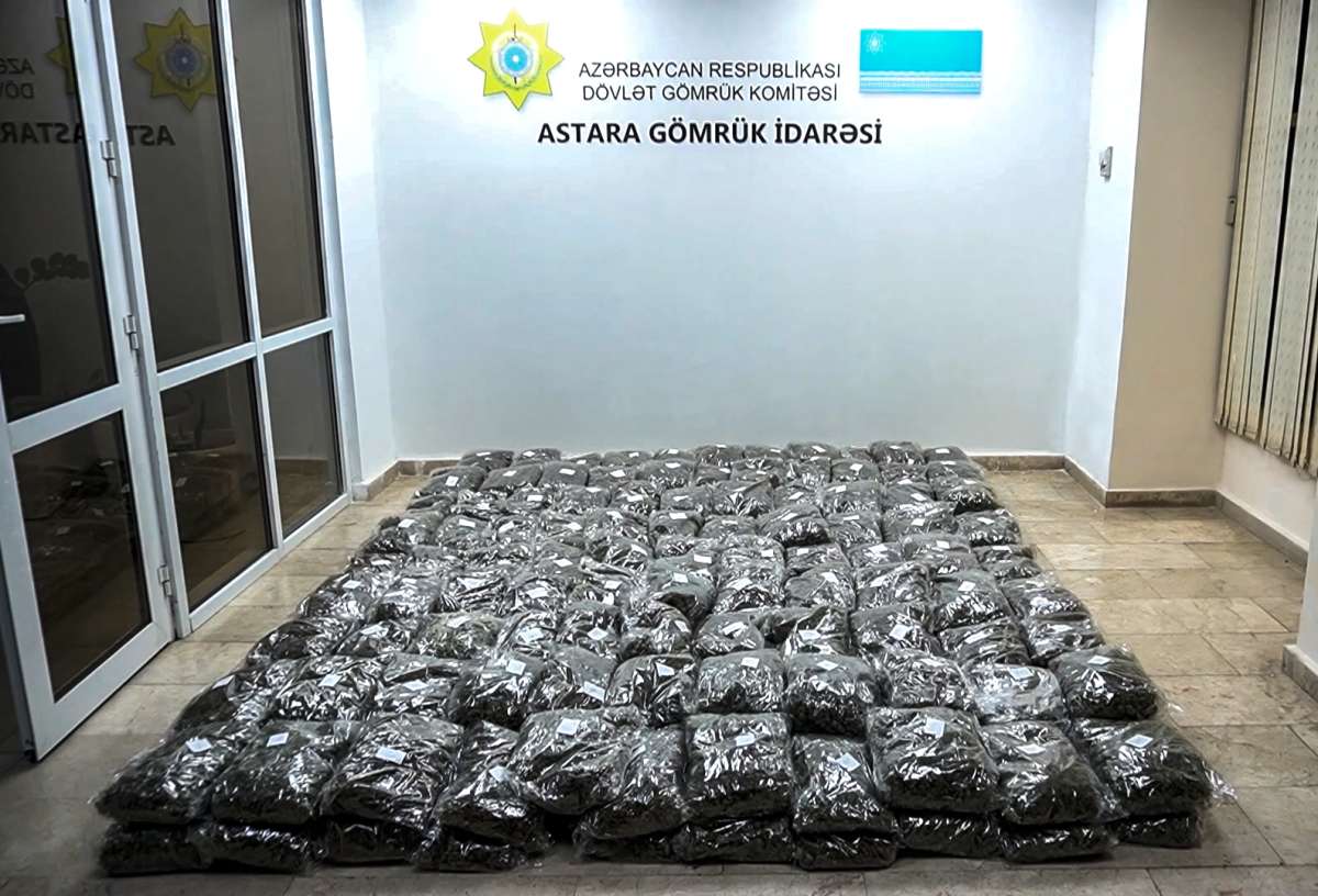 “Qarışıq meyvə qurusu” yükündə narkotik vasitə aşkarlanıb