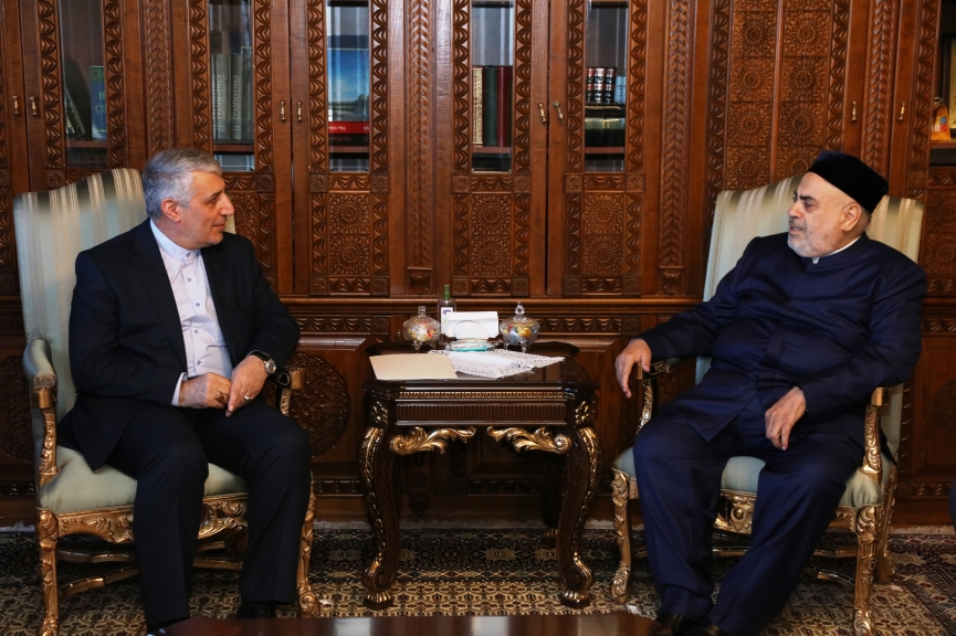 Allahşükür Paşazadə İranın  Azərbaycandakı səfiri ilə görüşüb