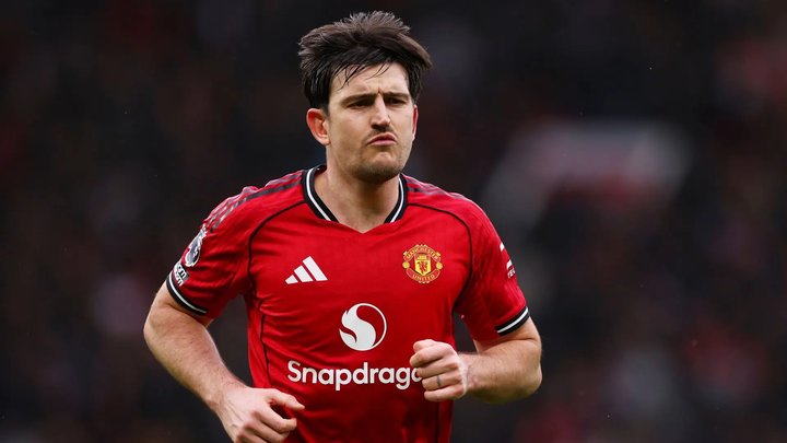 "Mançester Yunayted" müdafiəçisi ilə müqavilə yenilədi 