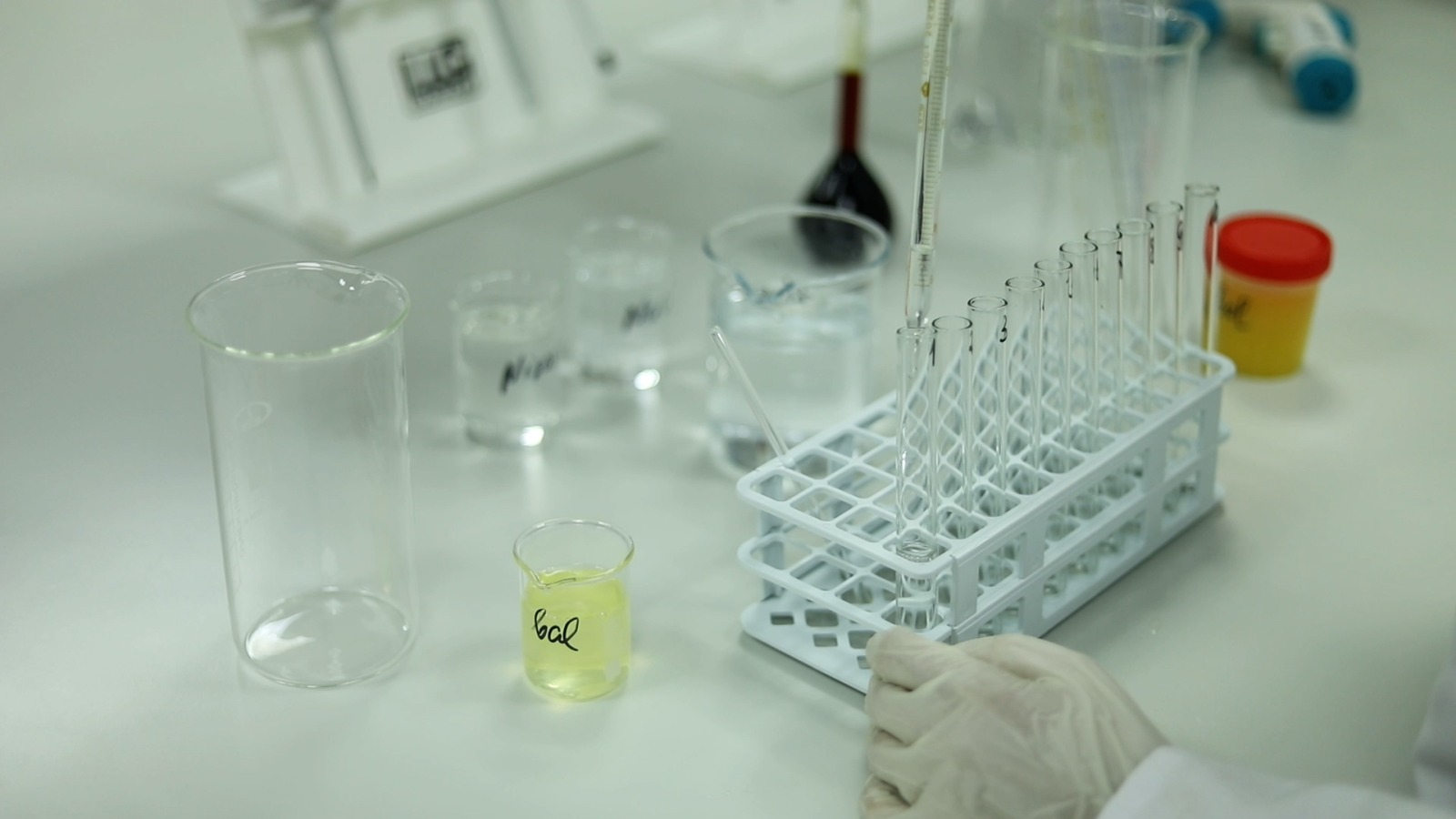 Balın təbiiliyi necə müəyyən olunur? 