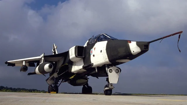 Fransada hərbi təyyarə qəzaya uğrayıb