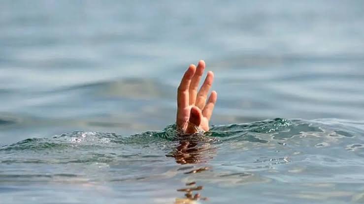  7 yaşlı qız kanala düşüb boğulub