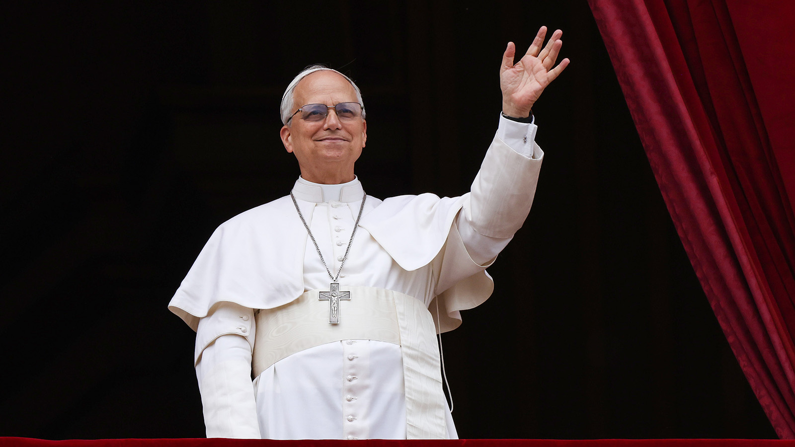 Donald Tramp Roma Papası XIV Leonu tənqid edib