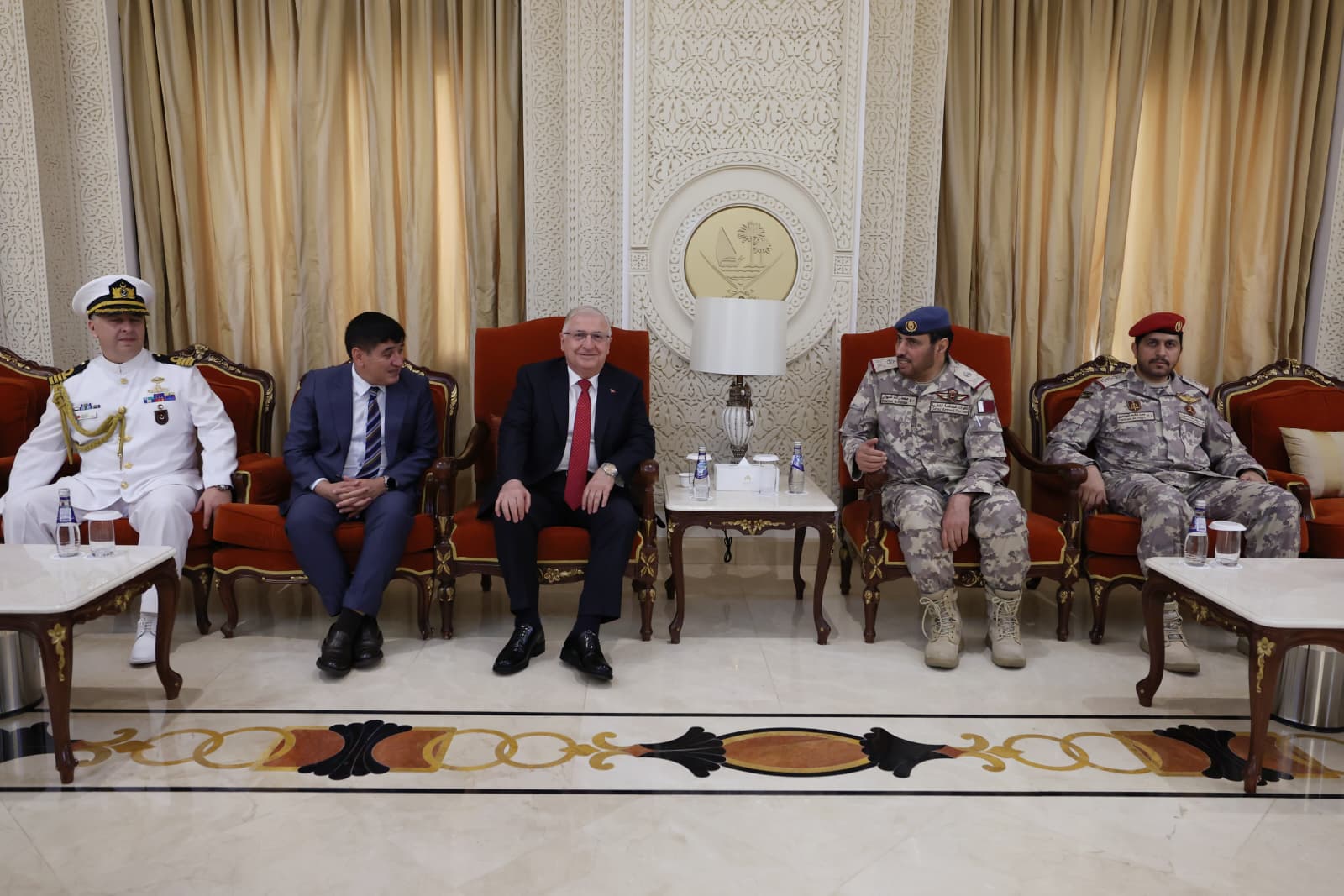 Yaşar Gülər ​​Qətərə səfər edib