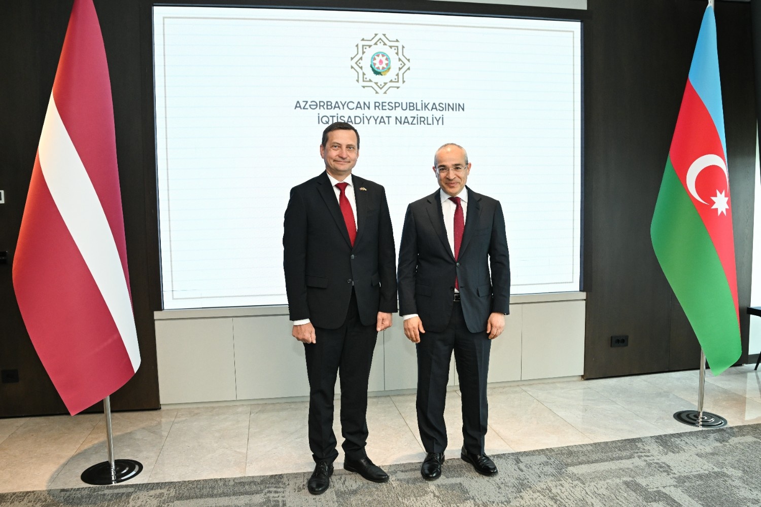 Latviya ilə iqtisadi əməkdaşlığın inkişafı müzakirə olunub