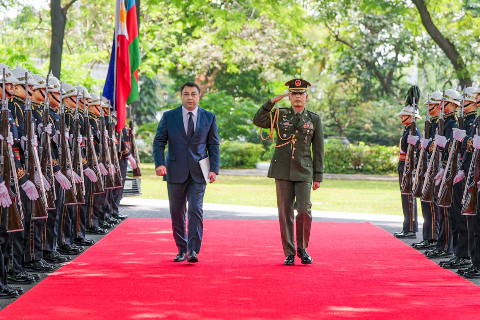 Azərbaycan səfiri etimadnaməsini Filippin Prezidentinə təqdim edib