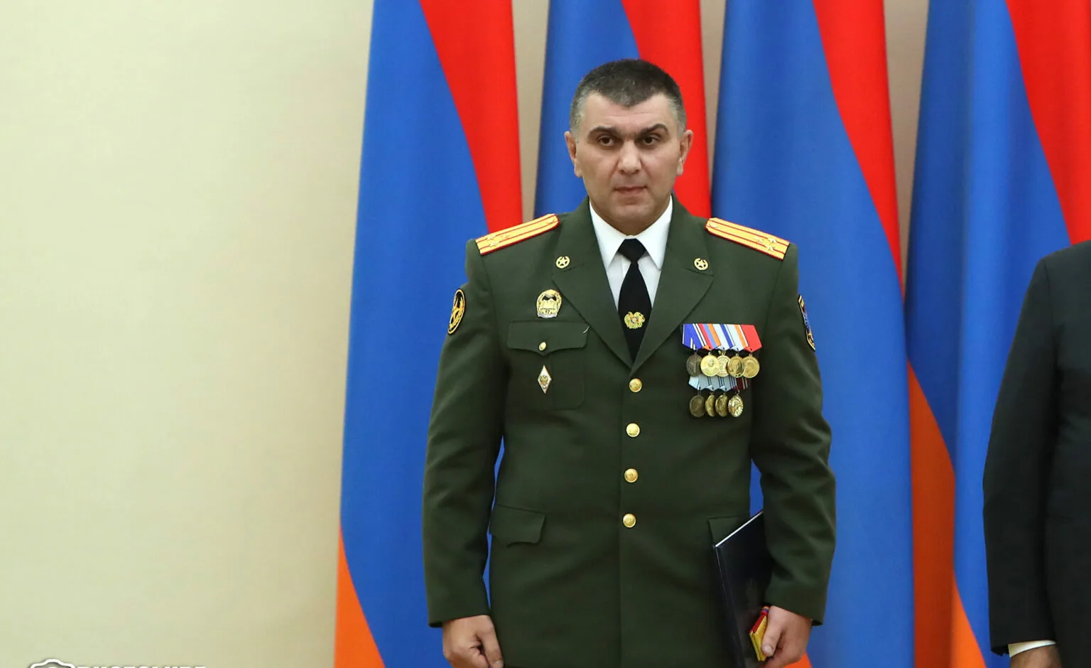 Ermənistanda təqaüddə olan general-mayor saxlanılıb