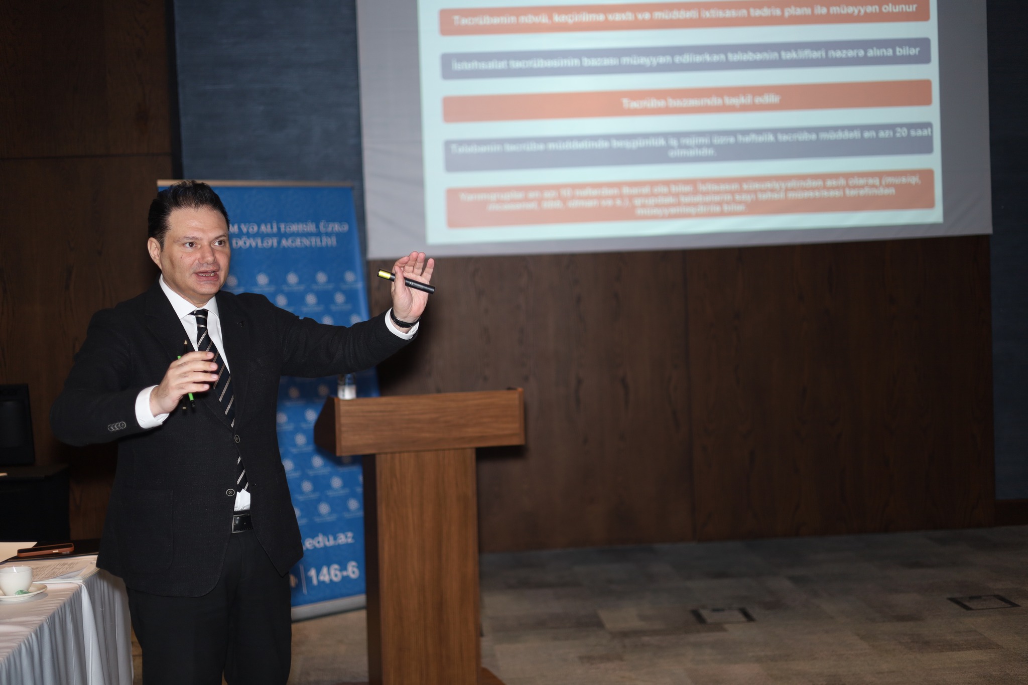 Ali təhsil müəssisələrinin prorektorları üçün təlimlərə başlanılıb