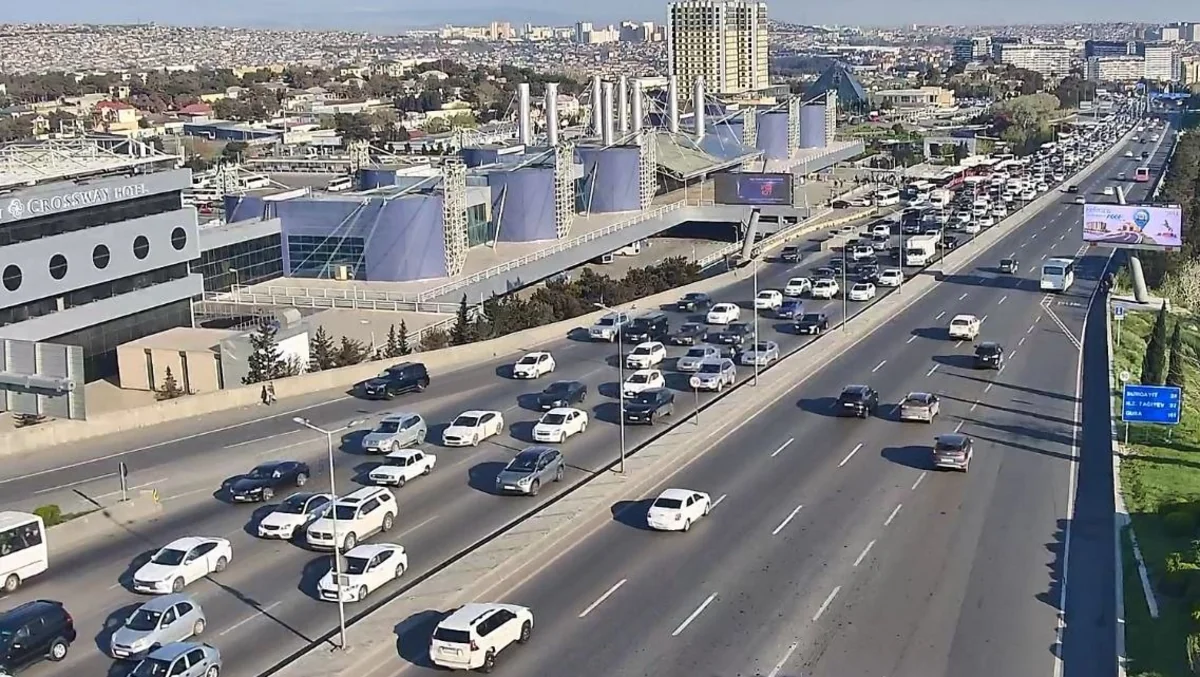 Hazırda Bakıda sıxlıq müşahidə olunan yollar açıqlanıb