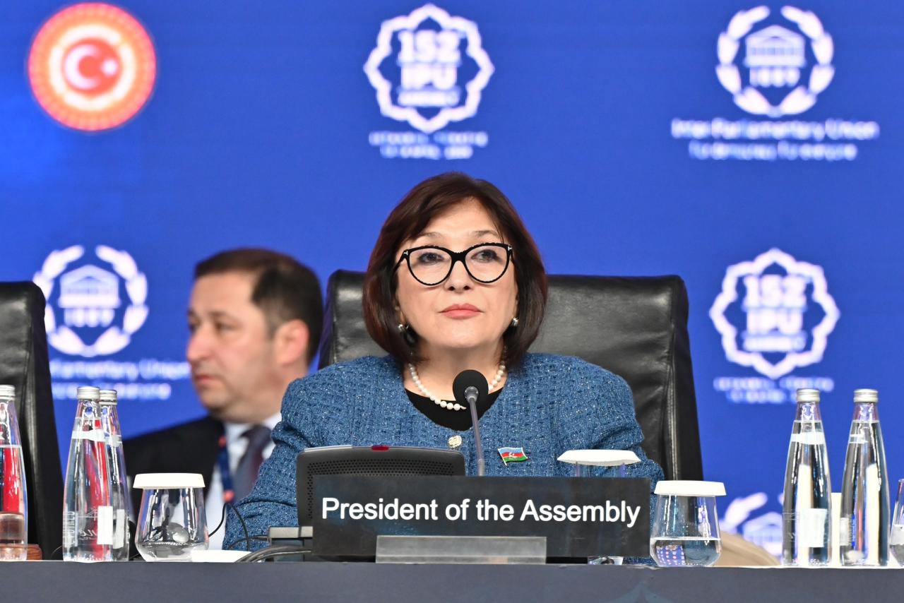 Sahibə Qafarova ilə Alen Simonyan arasında İstanbulda görüş başlayıb